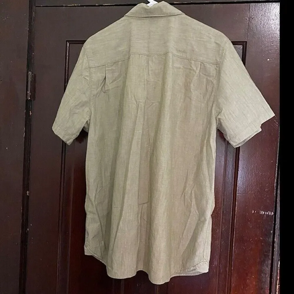 The North Face Shirt Mens XL Tanish Short Sleeve Button-Down Shirt Inside Pocket